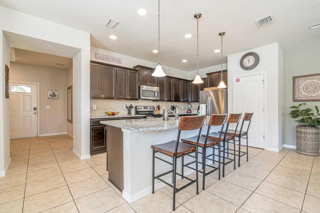 Lovely 5Br Townhouse At Windsor At Westside Lägenhet Kissimmee Exteriör bild